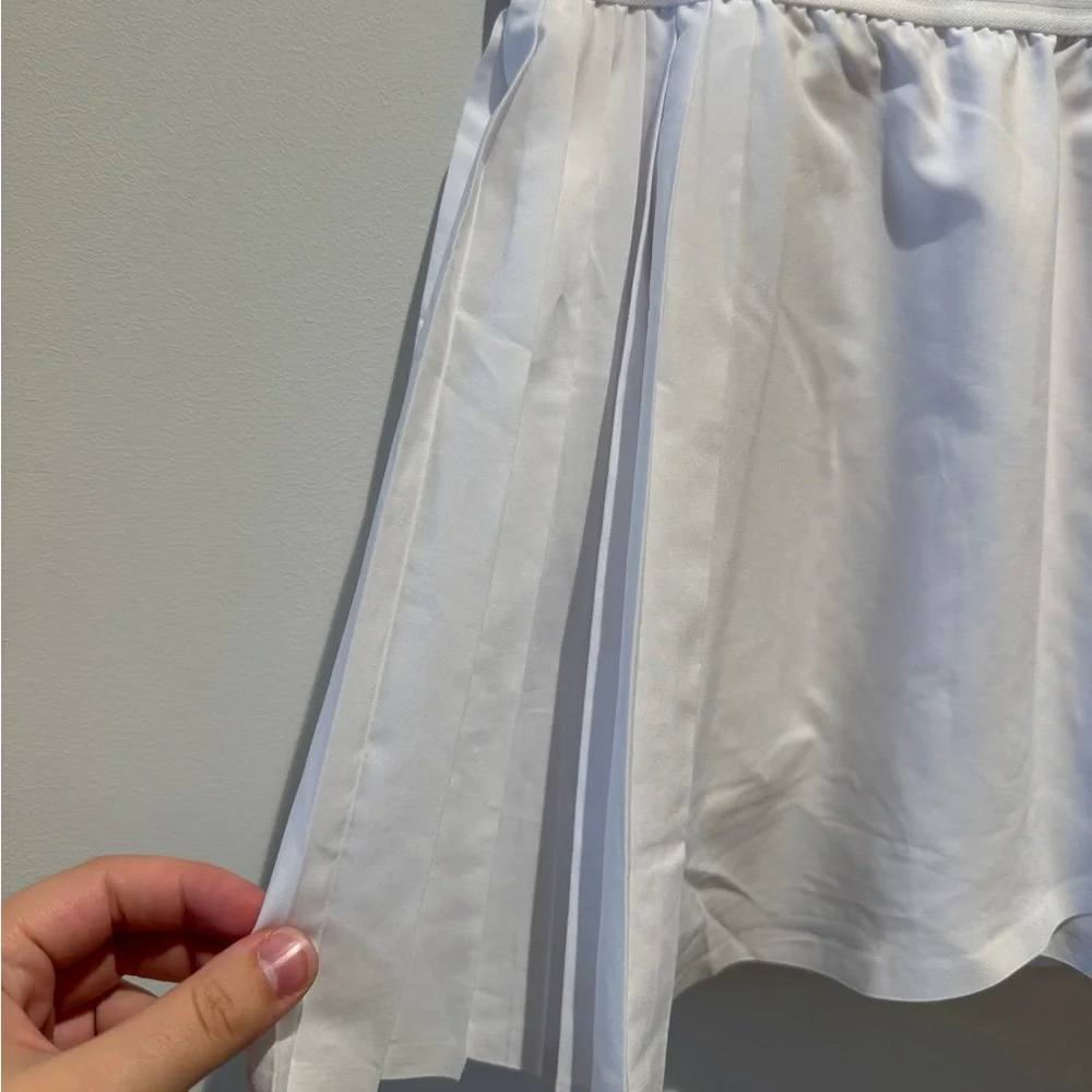 alo Aces White Tennis Skirt size X-Small